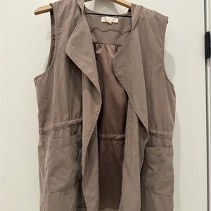 Women's Sleeveless Tan Vest